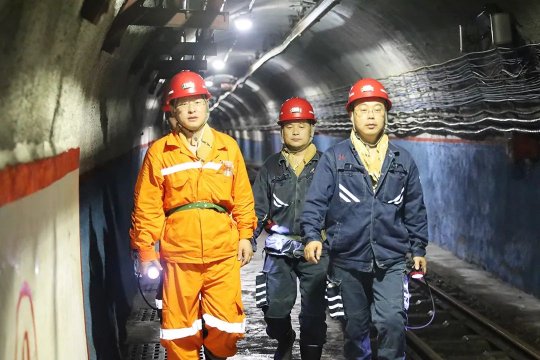 王崇景到义桥煤矿检查指导工作