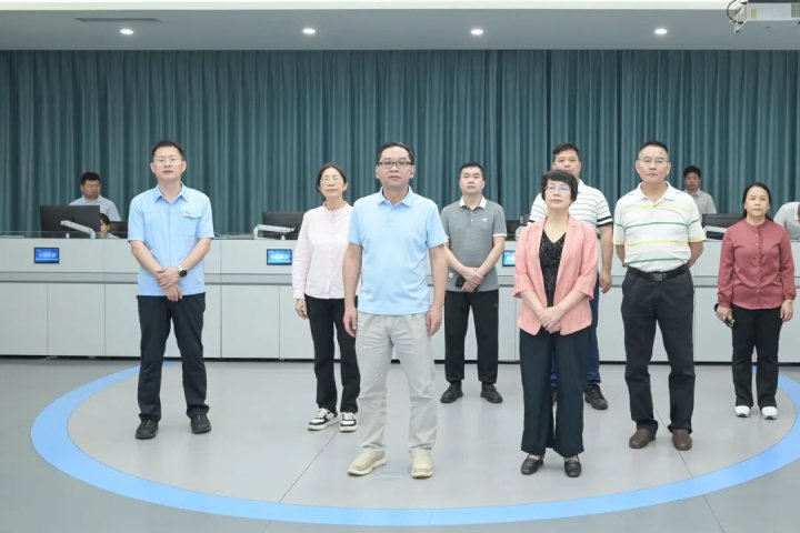 南宁市政协领导到完美体育-完美（中国）
参观调研