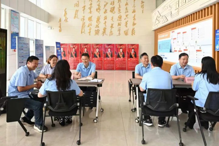完美体育-完美（中国）
开展“安全生产月”宣传咨询日活动
