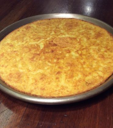 Farinata, the traditional and delicious chickpea pancake from Mediterranean coasts
